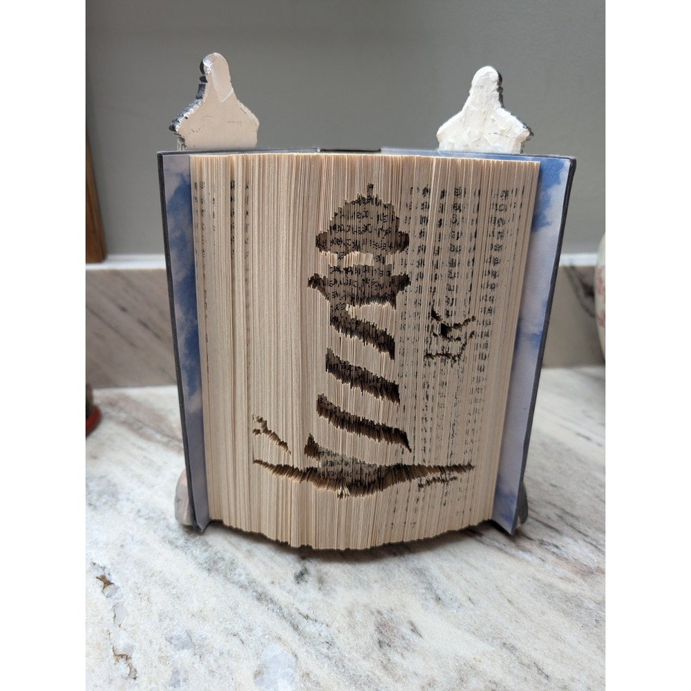 Resin Lighthouse Nautical Book 3D Effect Striped Red White Black - Picture 1 of 4